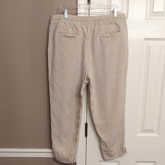 L.L. Bean Women's Beige Linen Cropped Capri Pants - Picture 3 of 13